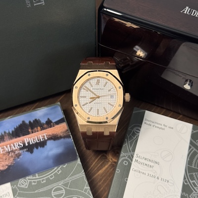 Audemars Piguet Royal Oak  – 15300OR – 39MM